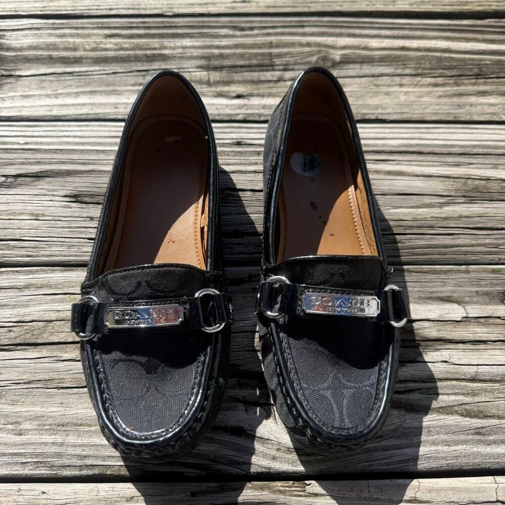 Coach Felisha Black Signature C Logo Patent Trim Loafers Women’s 8B